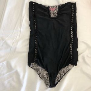 Acacia mesh Africa one piece